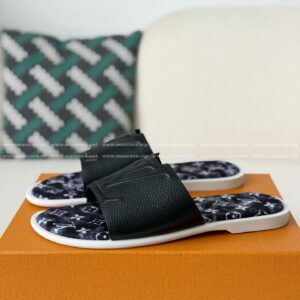 「#7157」LOUIS VUITTON PORTOFINO SLIPPERS