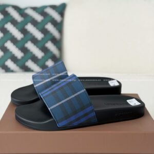 「#7169」Burberry Slippers