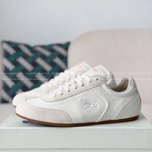 「#7353」Burberry Knight Runner Sneakers​