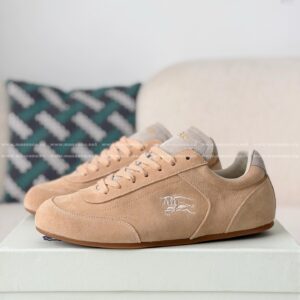 「#7357」Burberry Knight Runner Sneakers​